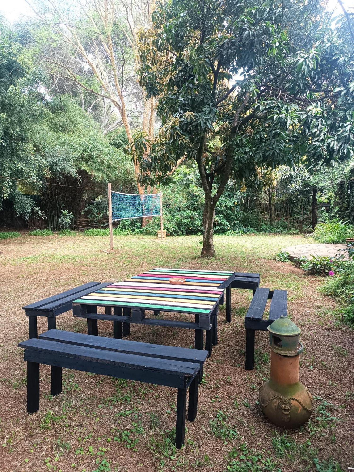 Mad Vervet Nairobi Backpackers Hostel מראה חיצוני תמונה